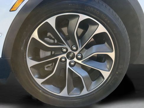 Used 2021 Lincoln Nautilus Reserve w/ Equipment Group 201A image 33