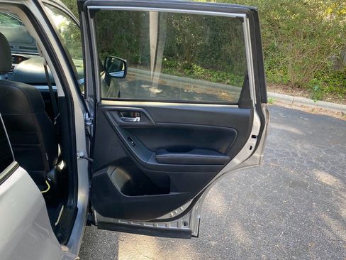 Used 2015 Subaru Forester 2.0XT Premium AWD/4WD image 48