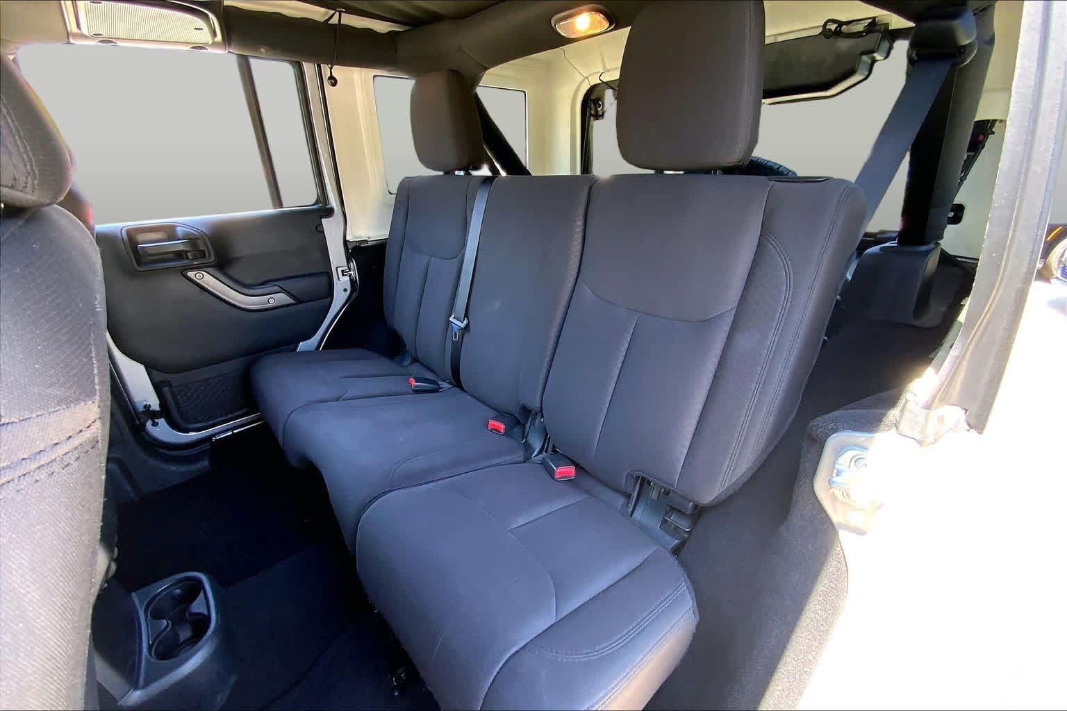 Used 2017 Jeep Wrangler Unlimited Sport w/ Quick Order Package 24S AWD/4WD image 20