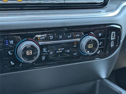 New 2026 Chevrolet Silverado 1500 High Country AWD/4WD image 32