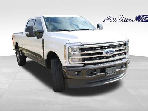 Certified 2025 Ford F250 King Ranch image 3