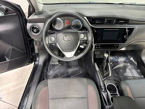 Used 2017 Toyota Corolla LE w/ Carpet Mat Package (TMS) FWD image 14