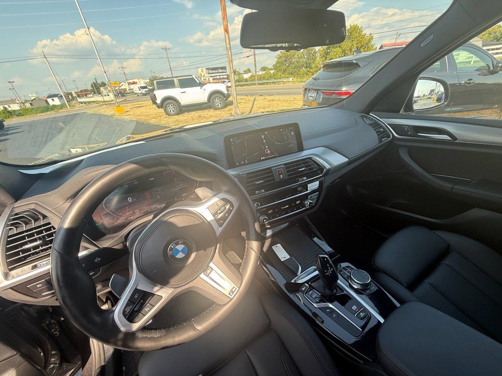 Used 2021 BMW X3 sDrive30i w/ M Sport Package RWD image 11