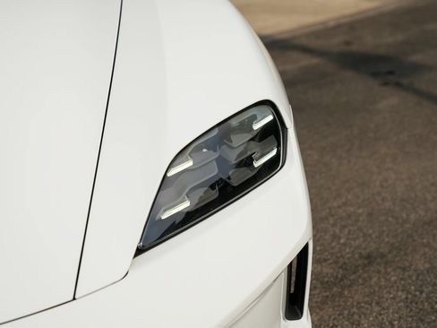 Certified 2026 Porsche Taycan AWD/4WD image 7