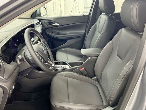 Used 2024 Buick Encore GX Preferred image 18