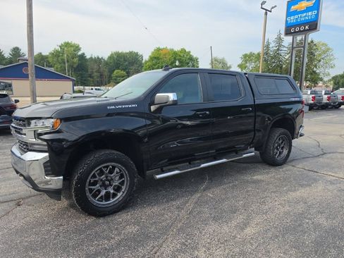 Used 2021 Chevrolet Silverado 1500 LT w/ Bed Protection Package AWD/4WD image 3