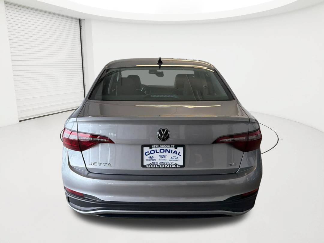 Used 2024 Volkswagen Jetta SE FWD image 6