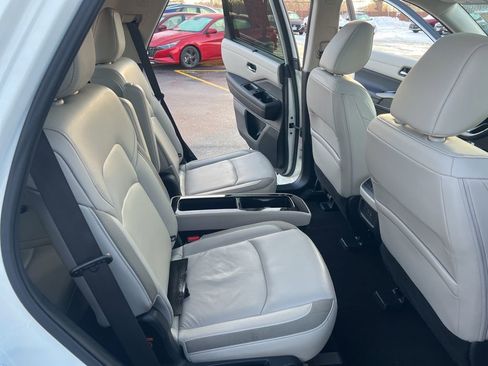 Certified 2023 Nissan Pathfinder SL w/ SL Premium Package image 16