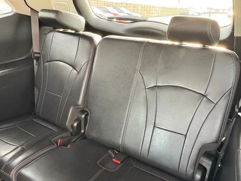 Used 2020 Buick Enclave Avenir w/ Avenir Technology Package image 40