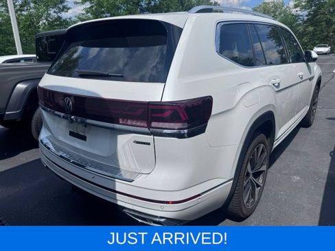 Used 2024 Volkswagen Atlas SEL Premium R-Line AWD/4WD image 5