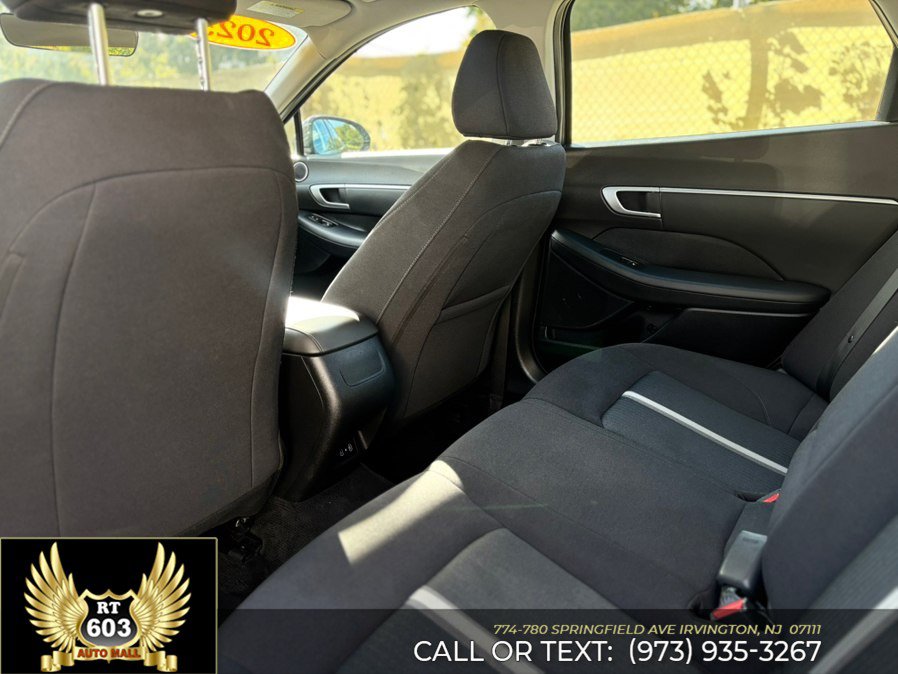 Used 2025 Hyundai Sonata SEL FWD image 8