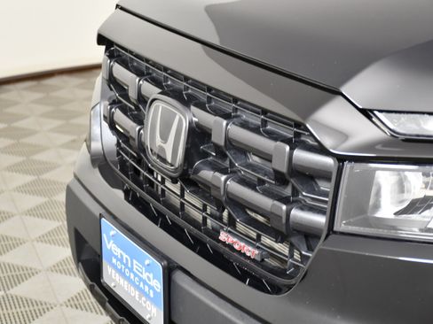 Certified 2025 Honda Ridgeline Sport image 11