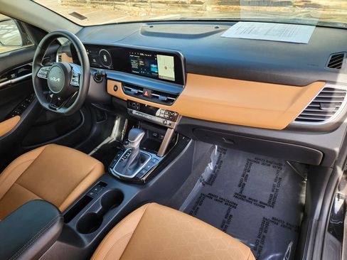 Used 2024 Kia Seltos SX image 17