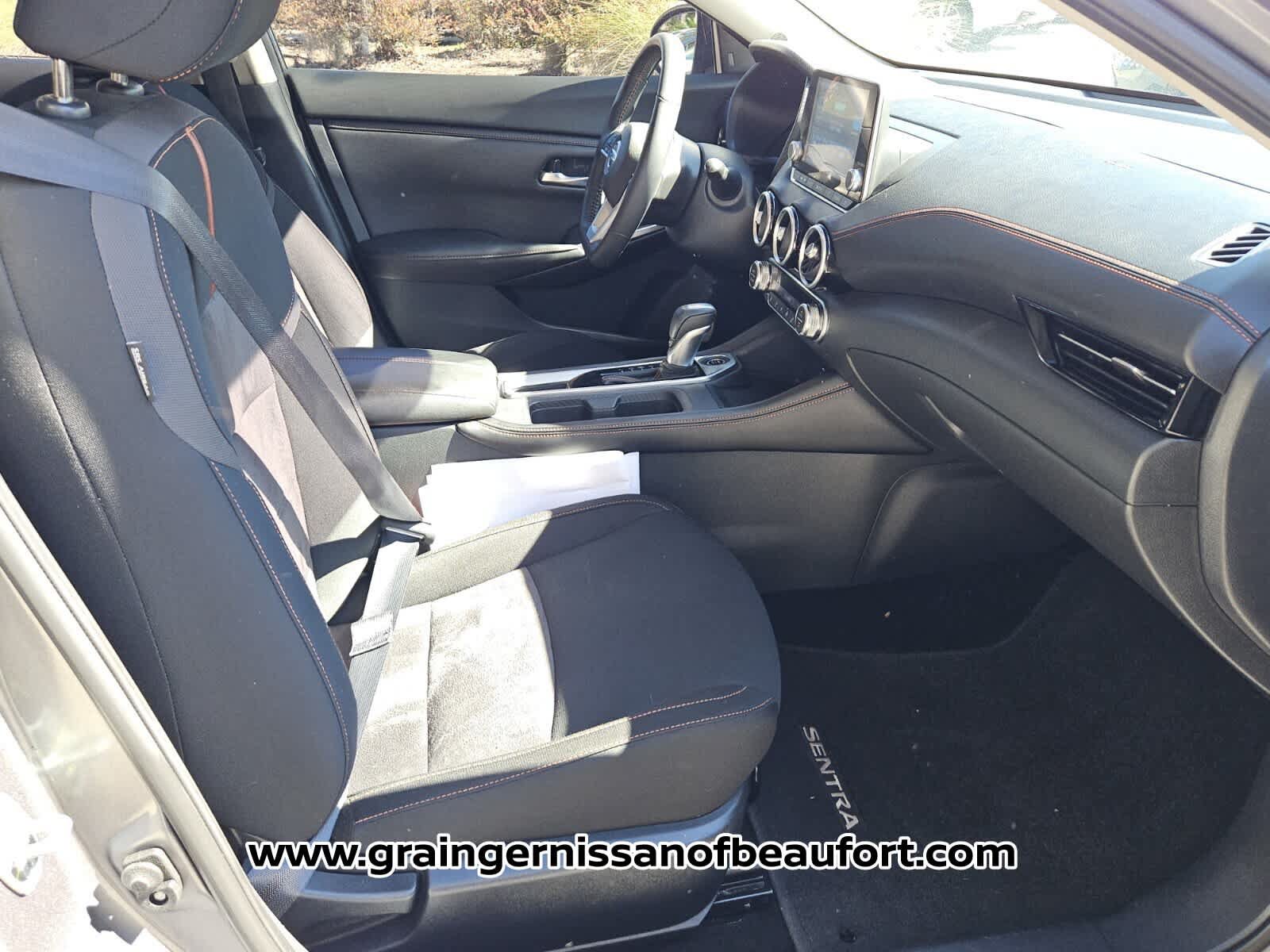 Used 2022 Nissan Sentra SR w/ Electronics Package FWD image 8