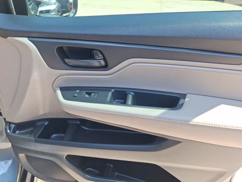 Used 2019 Honda Odyssey EX-L image 34