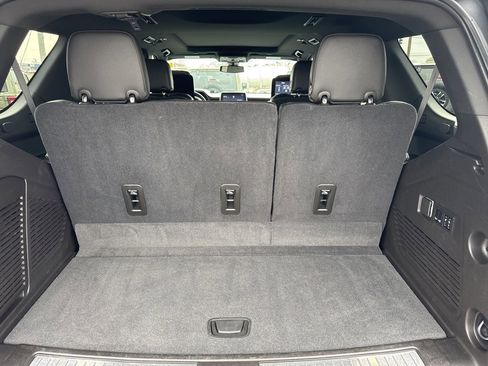 Used 2021 GMC Yukon AT4 w/ AT4 Premium Plus Package image 8