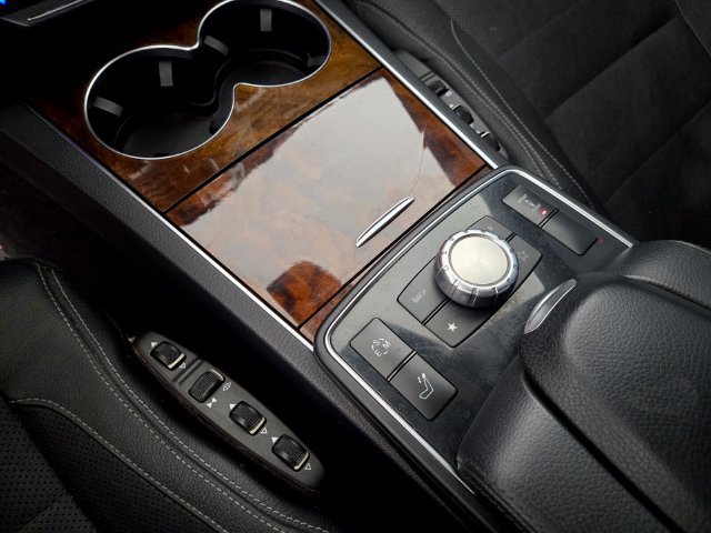 Used 2014 Mercedes-Benz E 550 Cabriolet image 22