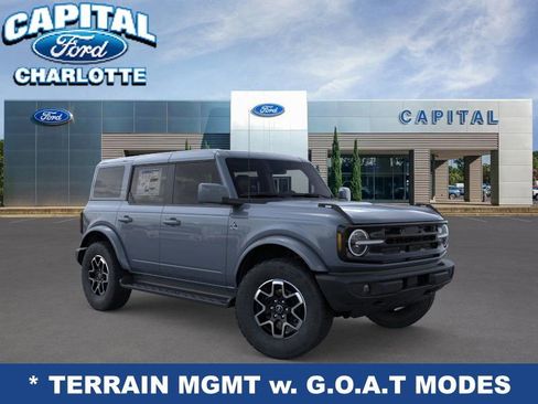 New 2025 Ford Bronco Outer Banks image 9