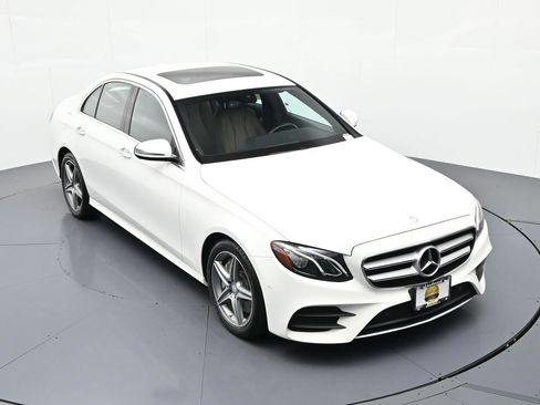 Used 2017 Mercedes-Benz E 300 4MATIC image 16