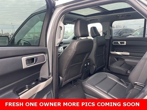 Used 2022 Ford Explorer XLT w/ Equipment Group 202A image 19