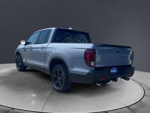 New 2026 Honda Ridgeline Black Edition image 3