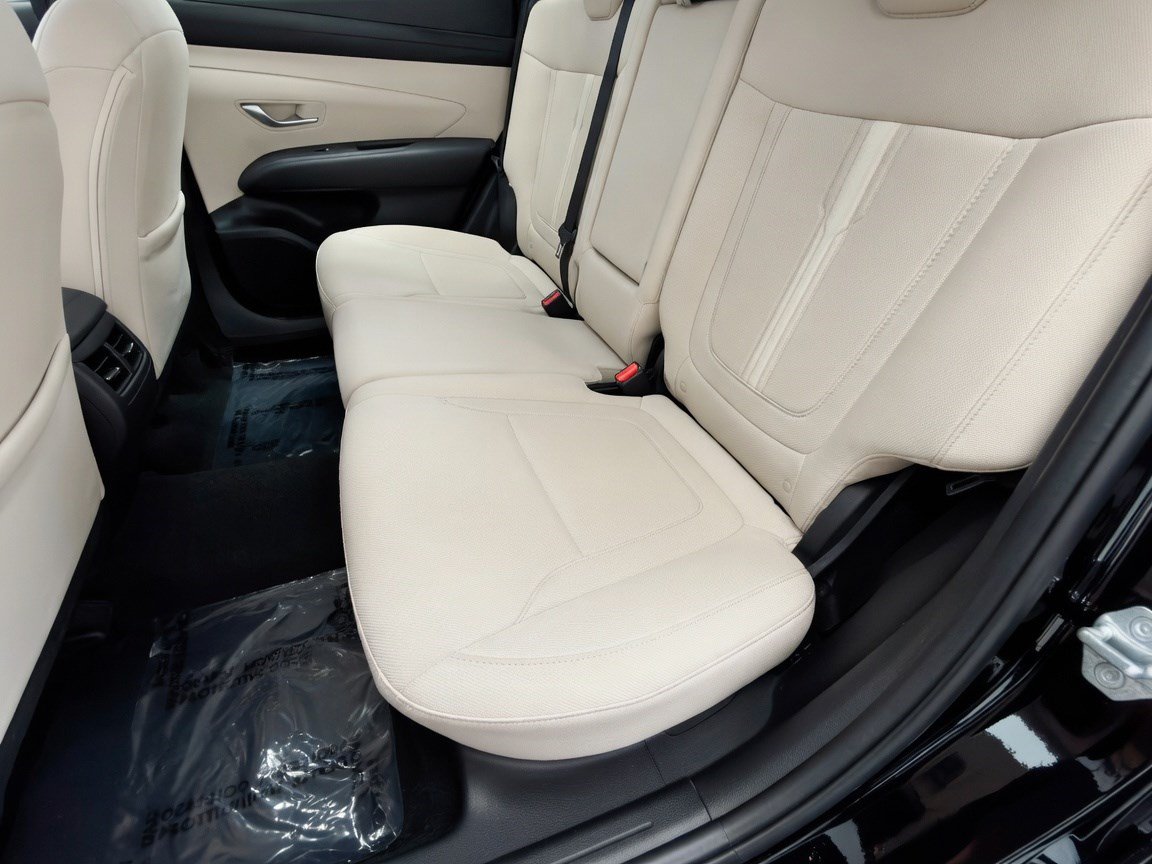 Used 2025 Hyundai Tucson SEL FWD image 13