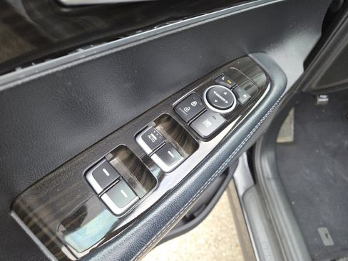 Used 2019 Kia Sorento L image 23