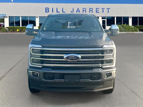 New 2026 Ford F250 Platinum w/ Platinum Plus Package AWD/4WD image 2