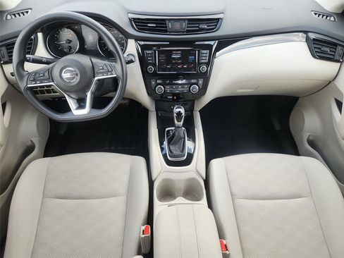 Used 2019 Nissan Rogue Sport SV FWD image 19