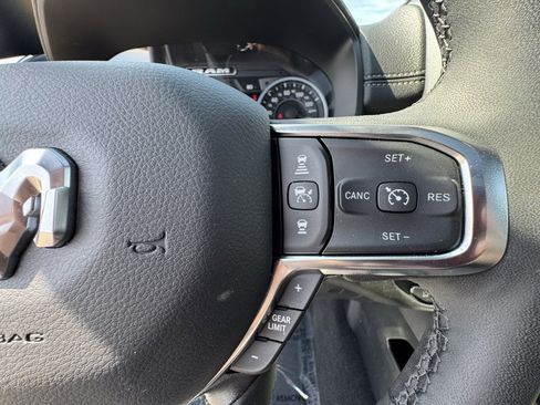 Used 2025 RAM 1500 Laramie image 22