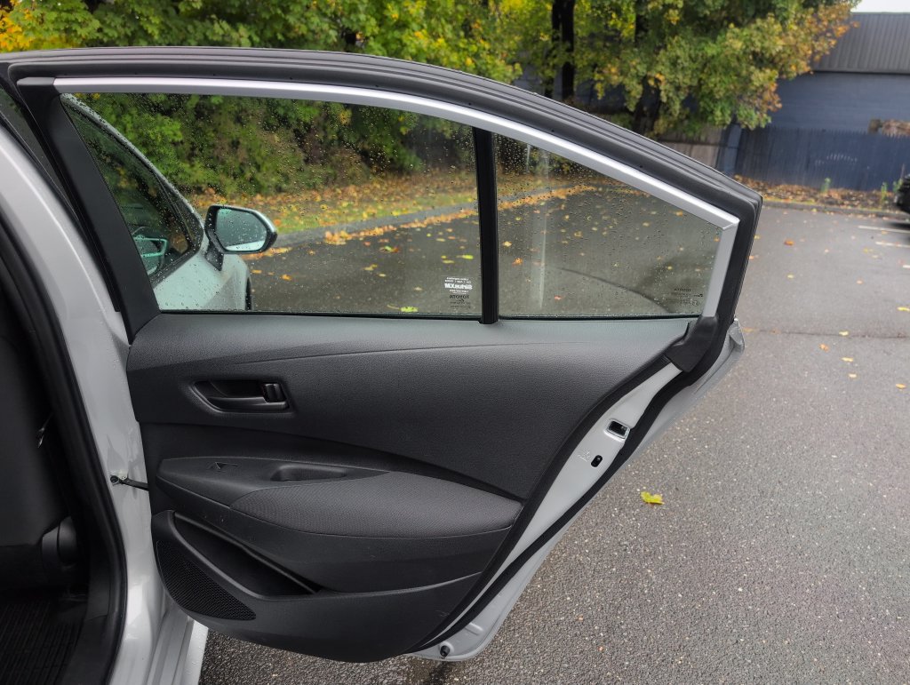 Used 2024 Toyota Corolla LE FWD image 34