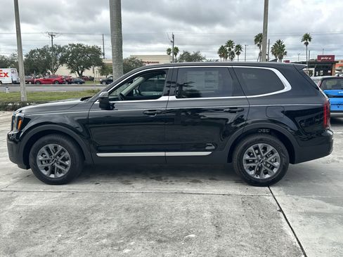 New 2025 Kia Telluride LX image 10