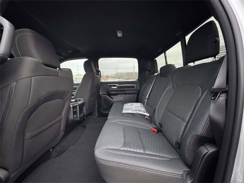 New 2026 RAM 1500 4x4 Crew Cab image 19