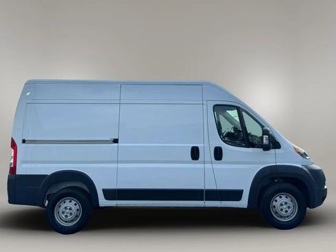Used 2017 RAM ProMaster 1500 w/ Interior Convenience Group FWD image 4