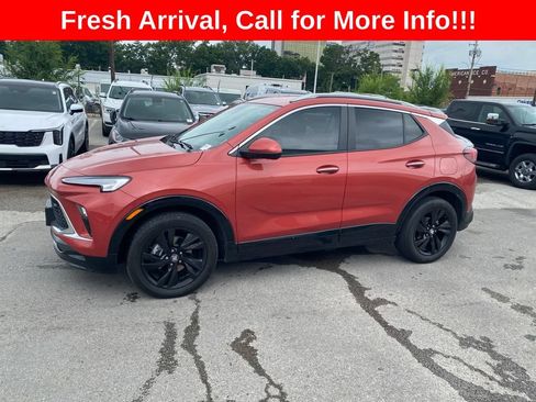 Used 2024 Buick Encore GX Sport Touring w/ Comfort Package FWD image 3