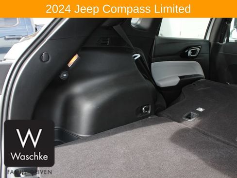 Used 2024 Jeep Compass Limited AWD/4WD image 21