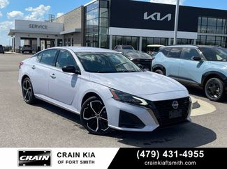 Used 2025 Nissan Altima 2.5 SR FWD video 1