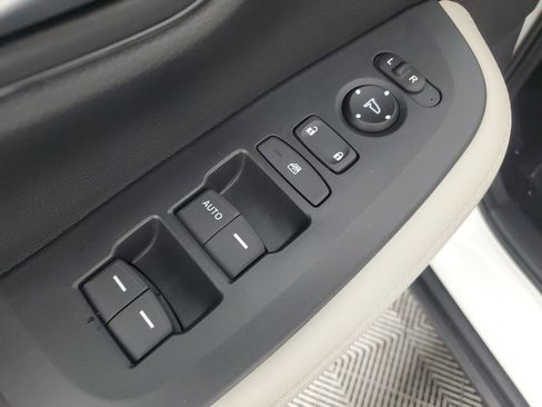 New 2026 Honda HR-V LX image 29