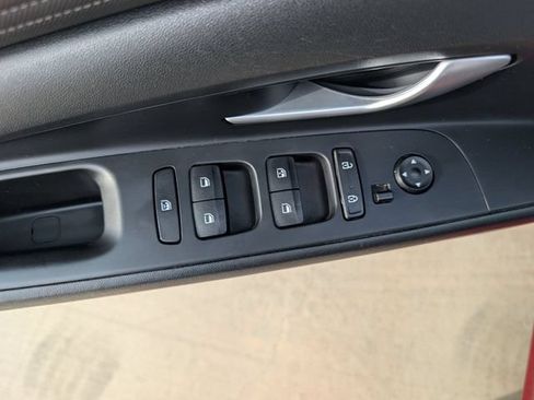 Used 2023 Hyundai Elantra Limited FWD image 22
