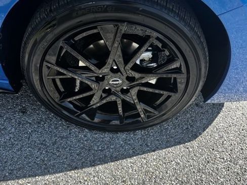 New 2025 Nissan Sentra SR w/ Midnight Edition image 13