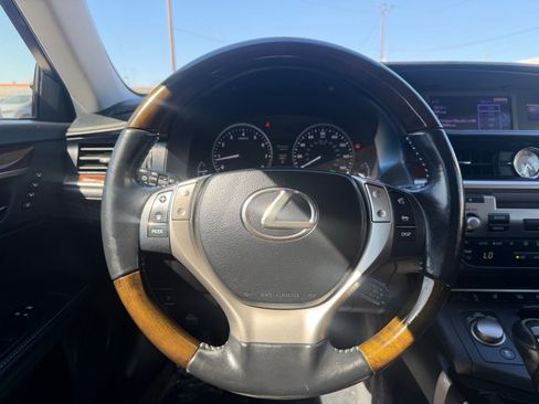 Used 2013 Lexus ES 350 w/ Luxury Pkg image 13