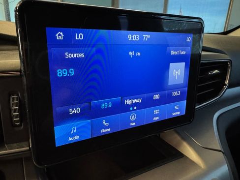 Used 2023 Ford Explorer XLT w/ Equipment Group 202A AWD/4WD image 13