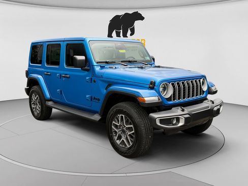 New 2026 Jeep Wrangler Unlimited Sahara w/ Technology Group AWD/4WD image 1