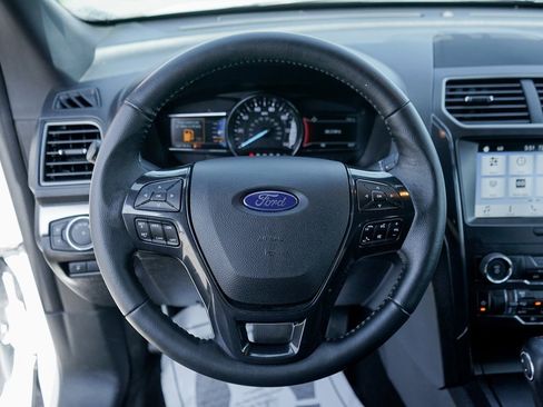 Used 2019 Ford Explorer XLT w/ Equipment Group 201A image 20