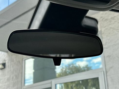 Used 2022 Chevrolet Bolt EUV LT w/ Driver Confidence Package image 25