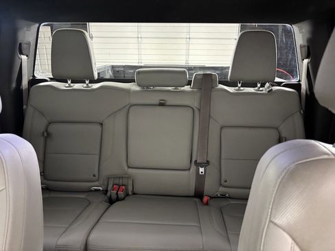 Used 2021 GMC Sierra 1500 SLT image 40