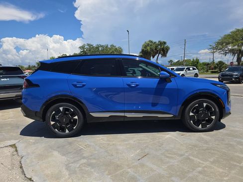 New 2026 Kia Sportage SX FWD image 9