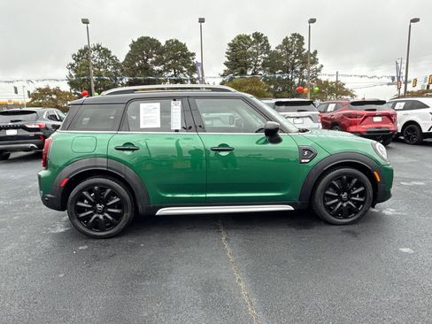 Used 2022 MINI Cooper Countryman S w/ Premium Package image 2