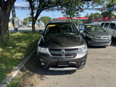 Used 2015 Dodge Journey SXT w/ Flexible Seating Group FWD image 3