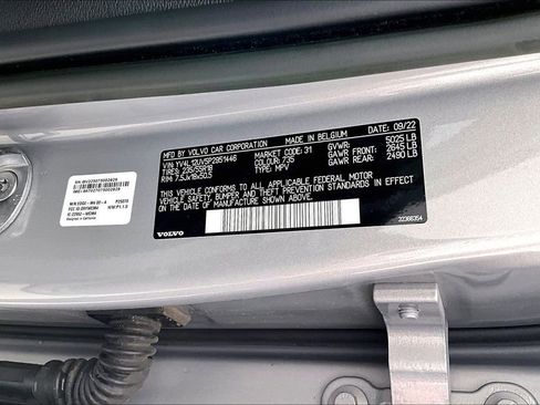 Certified 2023 Volvo XC40 B5 Core w/ Protection Package Premier image 43